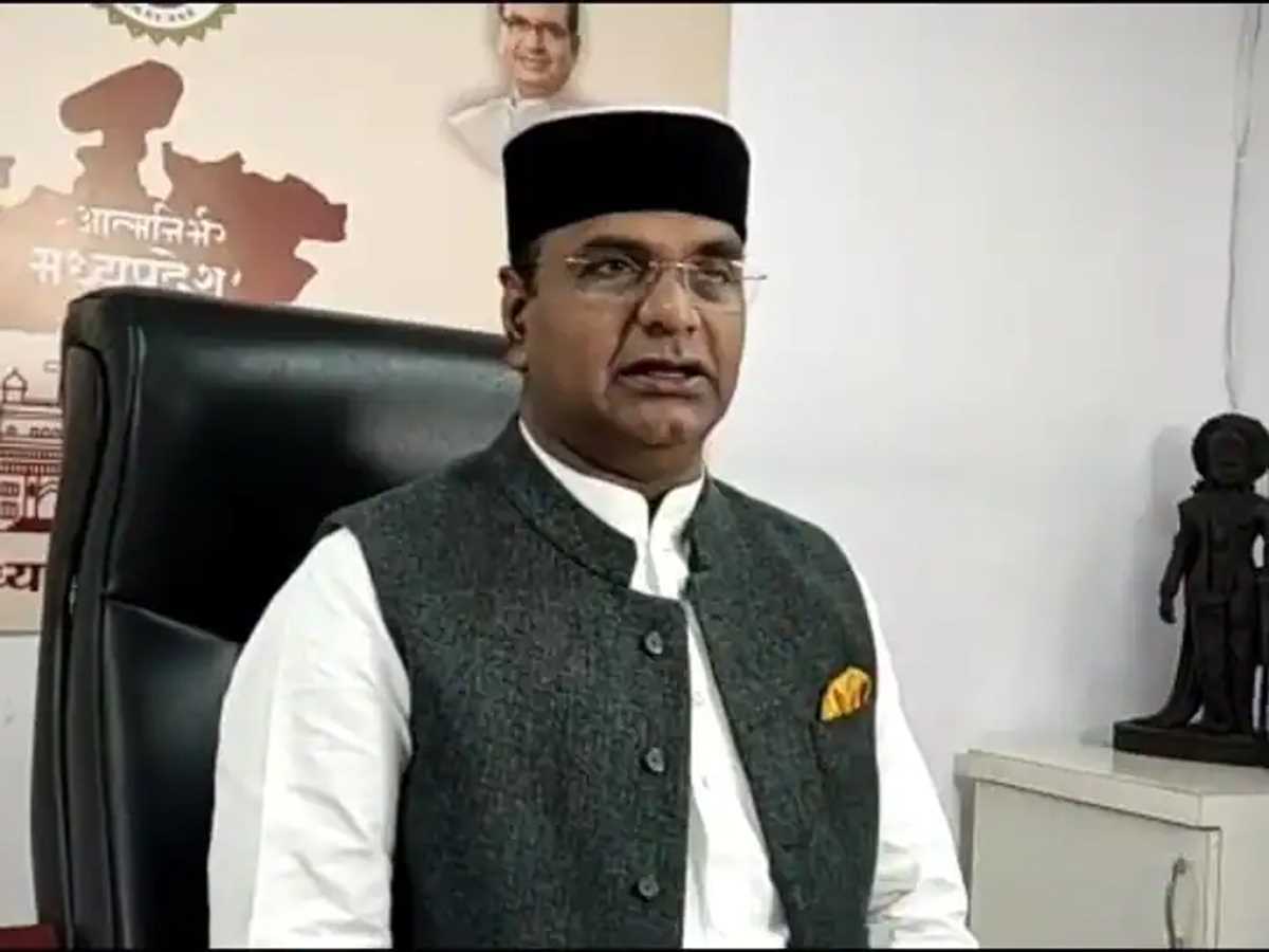 कांग्रेस को नकारात्मक राजनीति से बचना चाहिए : विश्वास सारंग